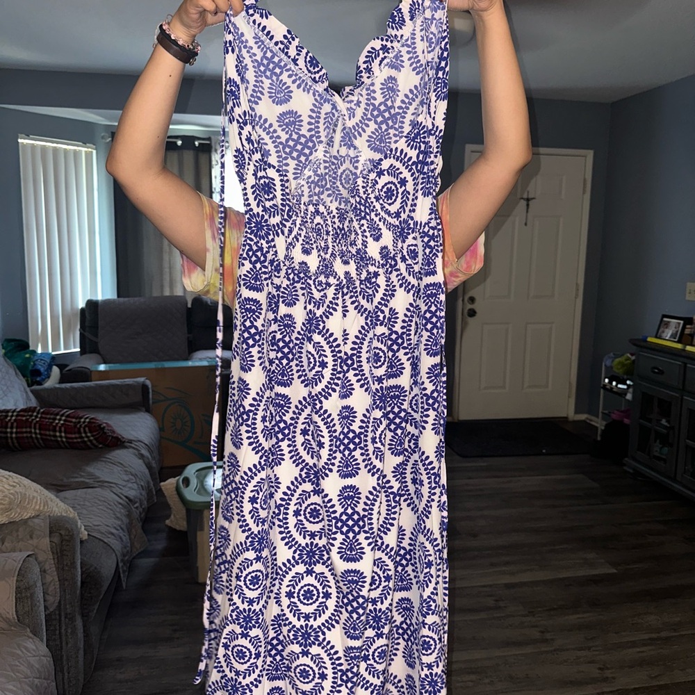 Cupshe Purple and White Sleeveless V-Neck Maxi Sundress
